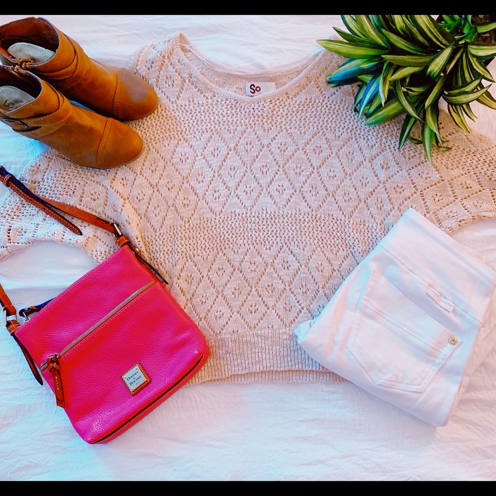 ❗️SOLD❗️ Beige Crochet Styled Top